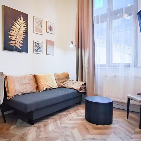 Lion Apartments - Platinium Krasków Exterior foto