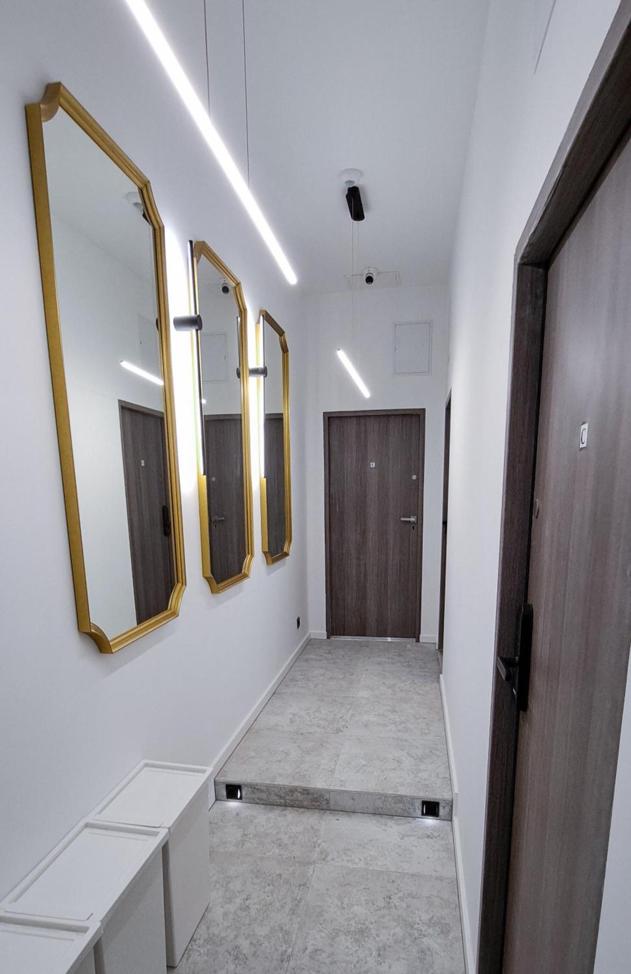 Lion Apartments - Platinium Krasków Exterior foto