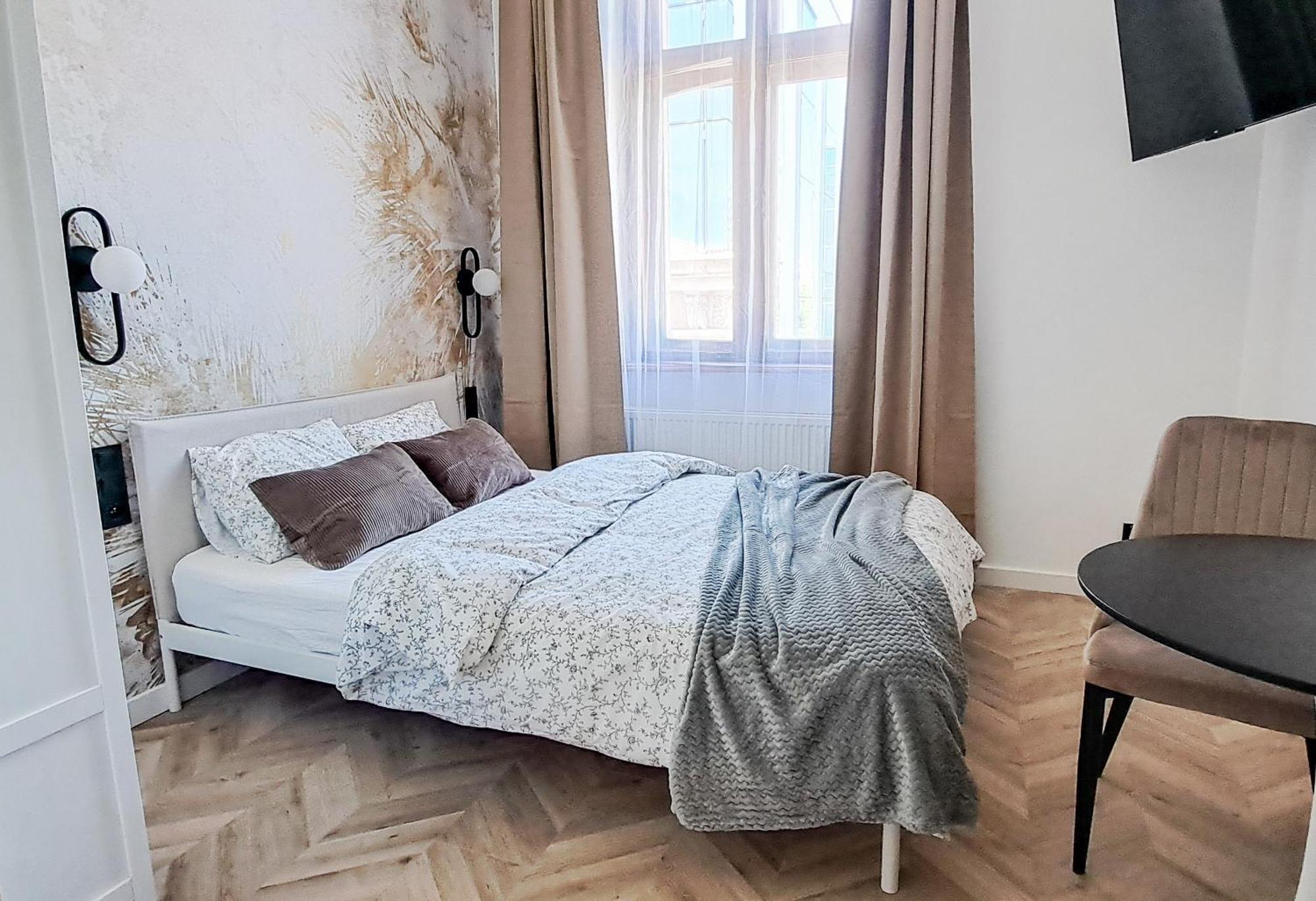 Lion Apartments - Platinium Krasków Exterior foto